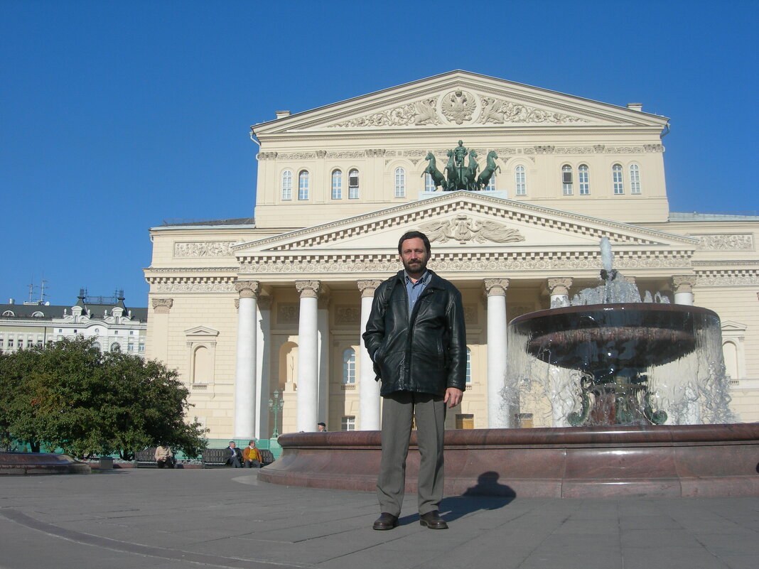 На Театральной площади немножко театрально... - Игорь Ч.