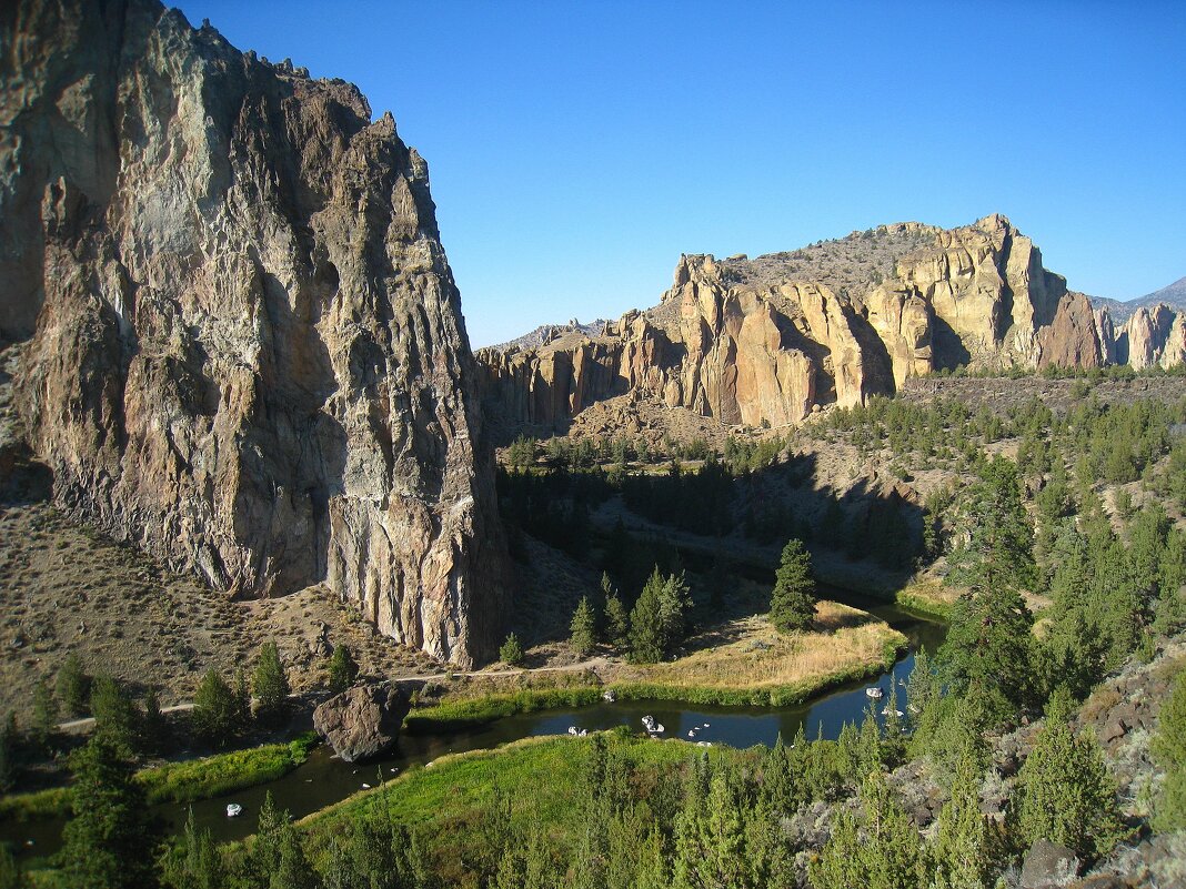 Государственный парк Смит-Рок, Орегон, США. - unix (Илья Утропов) Государственный парк Смит-Рок, Орегон, США. - unix (Илья Утропов)