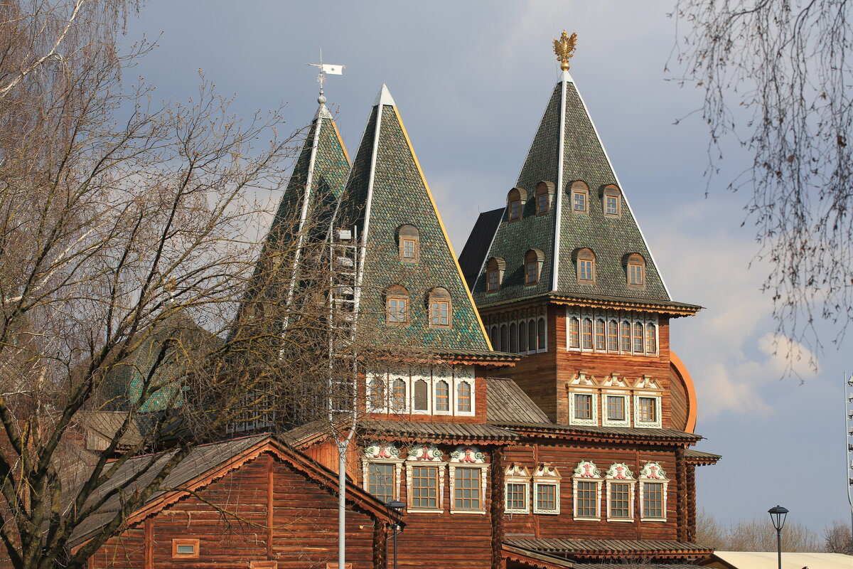 В Коломенском - Ninell Nikitina В Коломенском - Ninell Nikitina