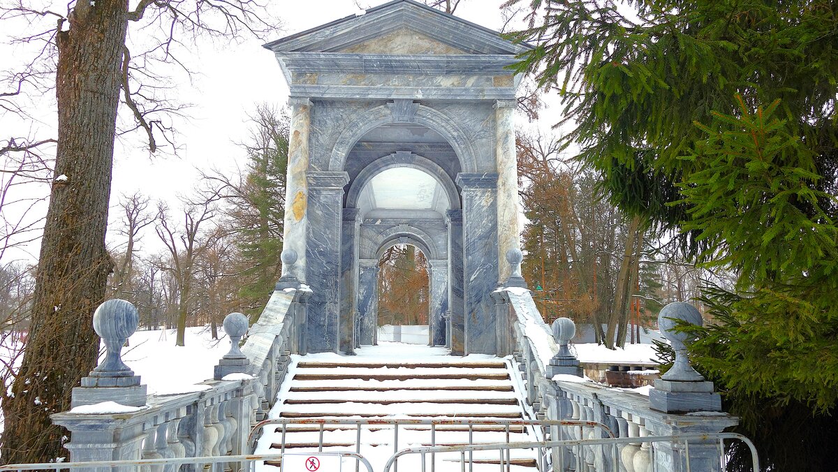 Рядом с очарованием... - Sergey Gordoff