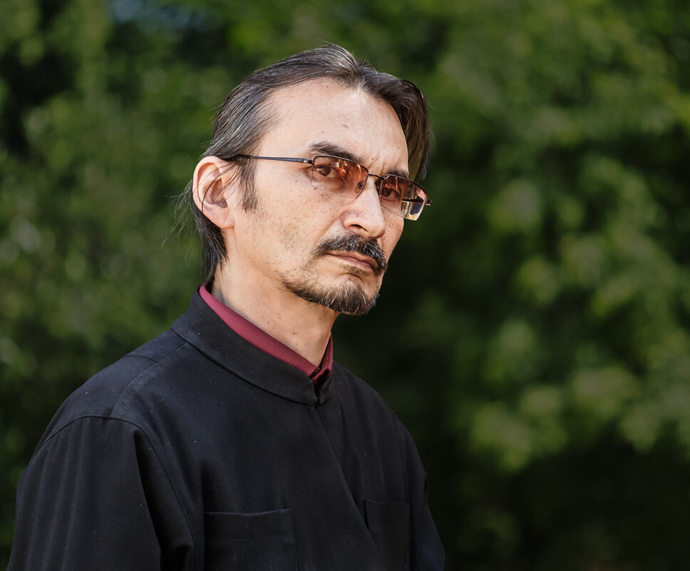 В чёрном - SanSan 