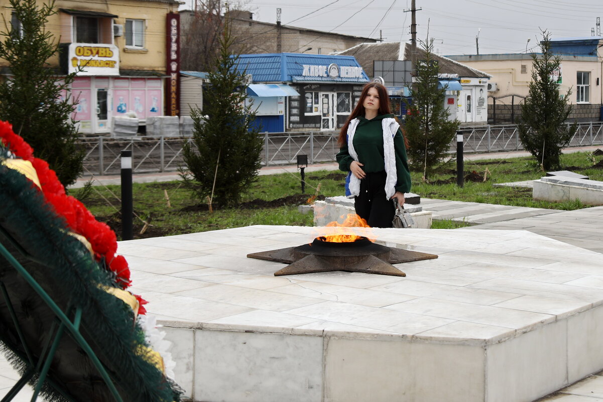 Гостья.. - Сергей Гостья.. - Сергей