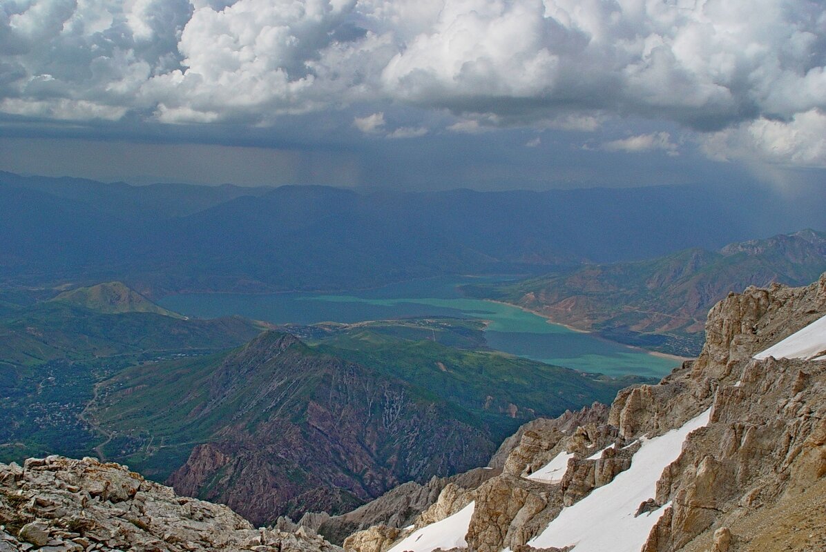 ПРОГУЛКА НА БОЛЬШОЙ ЧИМГАН 3300м, вершина. - Виктор Осипчук