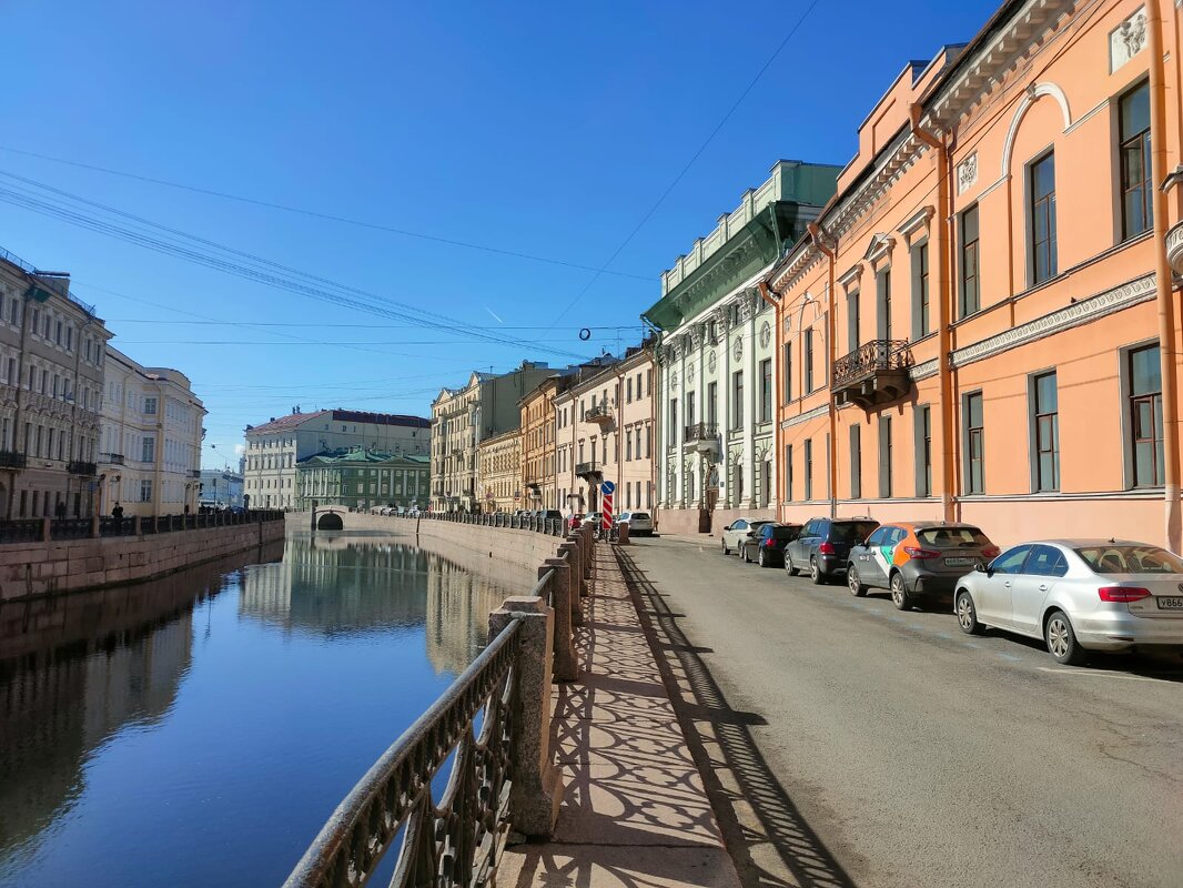 Набережная реки Мойки в Санк-Петербурге - Ирэн Набережная реки Мойки в Санк-Петербурге - Ирэн