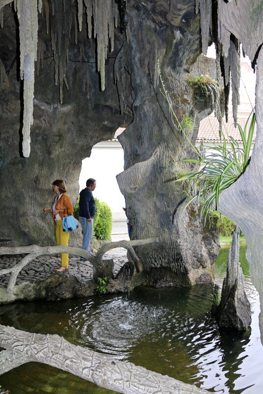 В беседке парка Бон-Жезуш - Ольга 