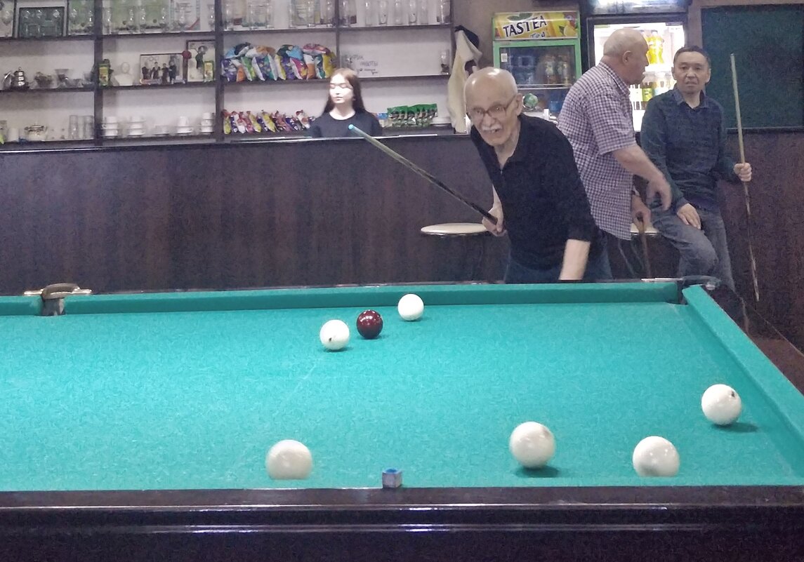 Игра - Андрей Хлопонин Игра - Андрей Хлопонин