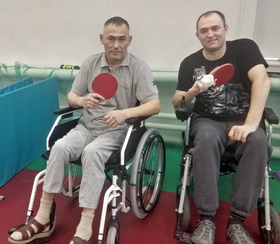 Друзья теннисисты - Андрей Хлопонин