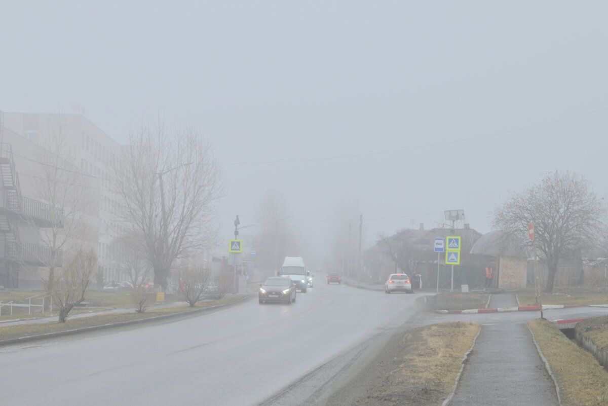 Утренний туман над городом - Владислав Левашов Утренний туман над городом - Владислав Левашов