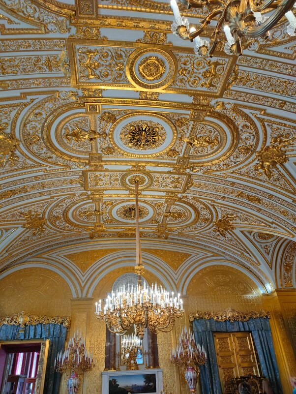 В Золотой гостиной Зимнего дворца Санкт-Петербурга - Ирэн 