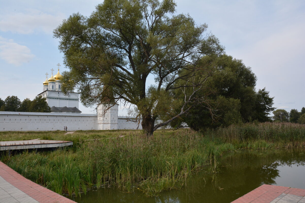 у стен монастыря - Галина R... у стен монастыря - Галина R...