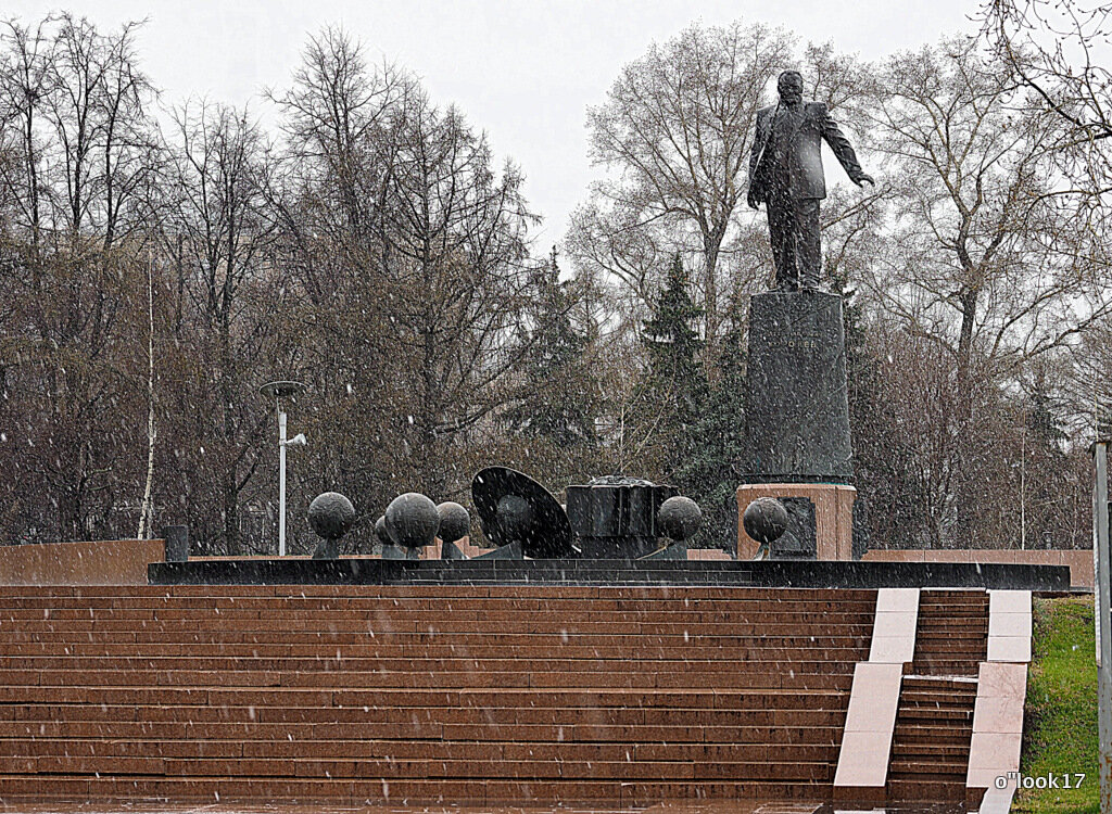 покоритель космоса - Олег Лукьянов