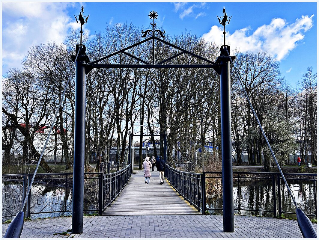 Мостик через пруд. - Валерия Комова Мостик через пруд. - Валерия Комова