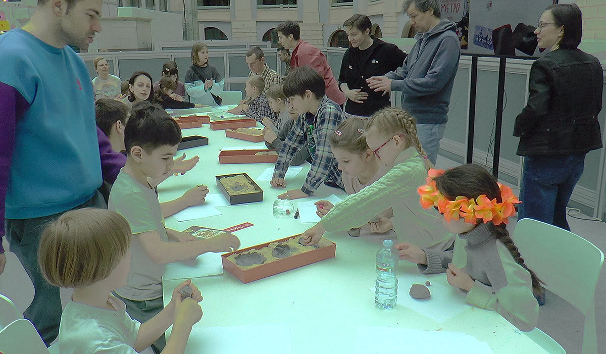 Москва, Non/fiction в Гостинном дворе. - Игорь Олегович Кравченко Москва, Non/fiction в Гостинном дворе. - Игорь Олегович Кравченко