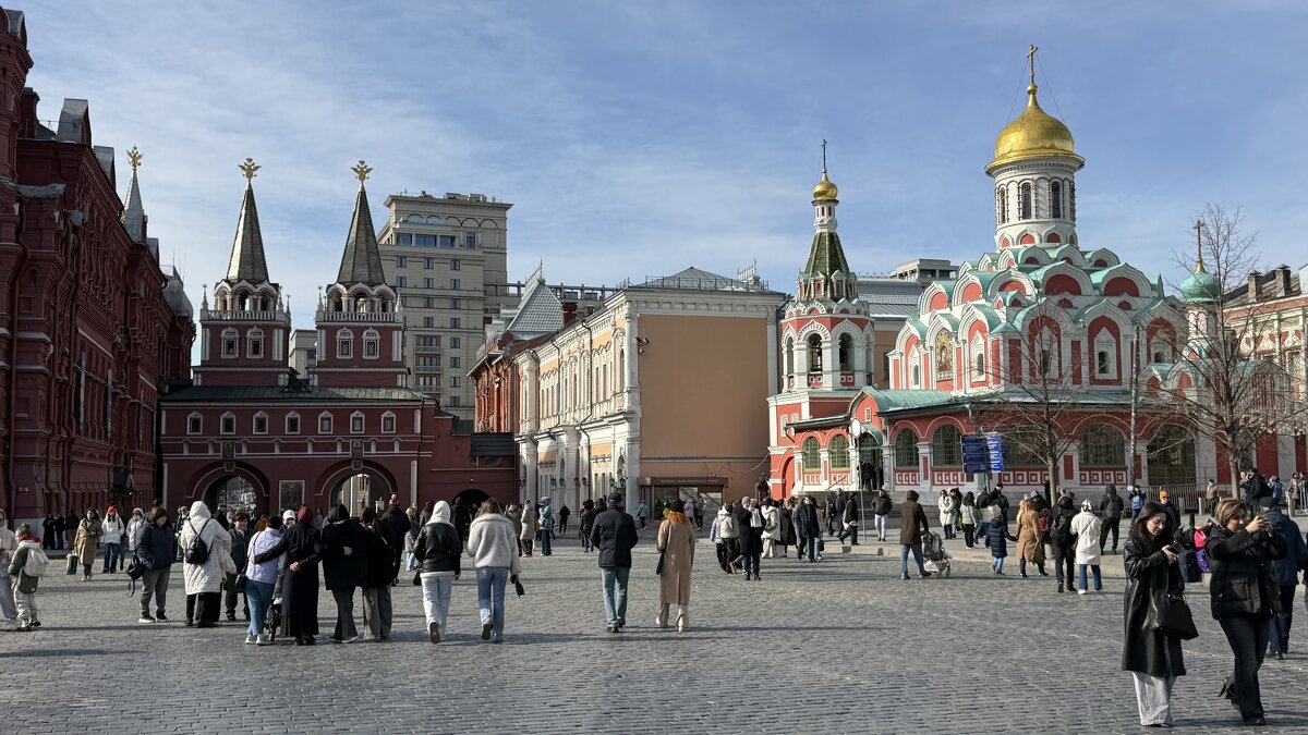 Воскресенские ворота и Казанская церковь на Красной площади - <<< Наташа >>> Воскресенские ворота и Казанская церковь на Красной площади - <<< Наташа >>>