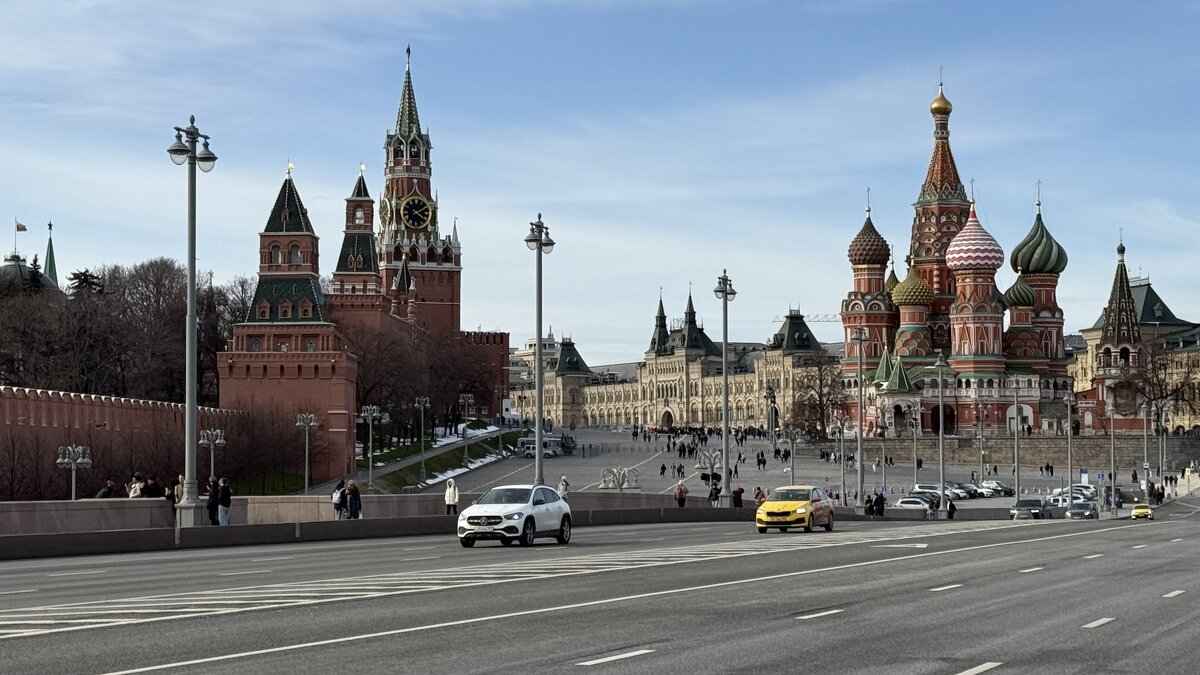 Красная площадь с Большого Москворецкого моста - <<< Наташа >>>