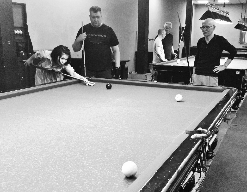 Играем в бильярд - Андрей Хлопонин