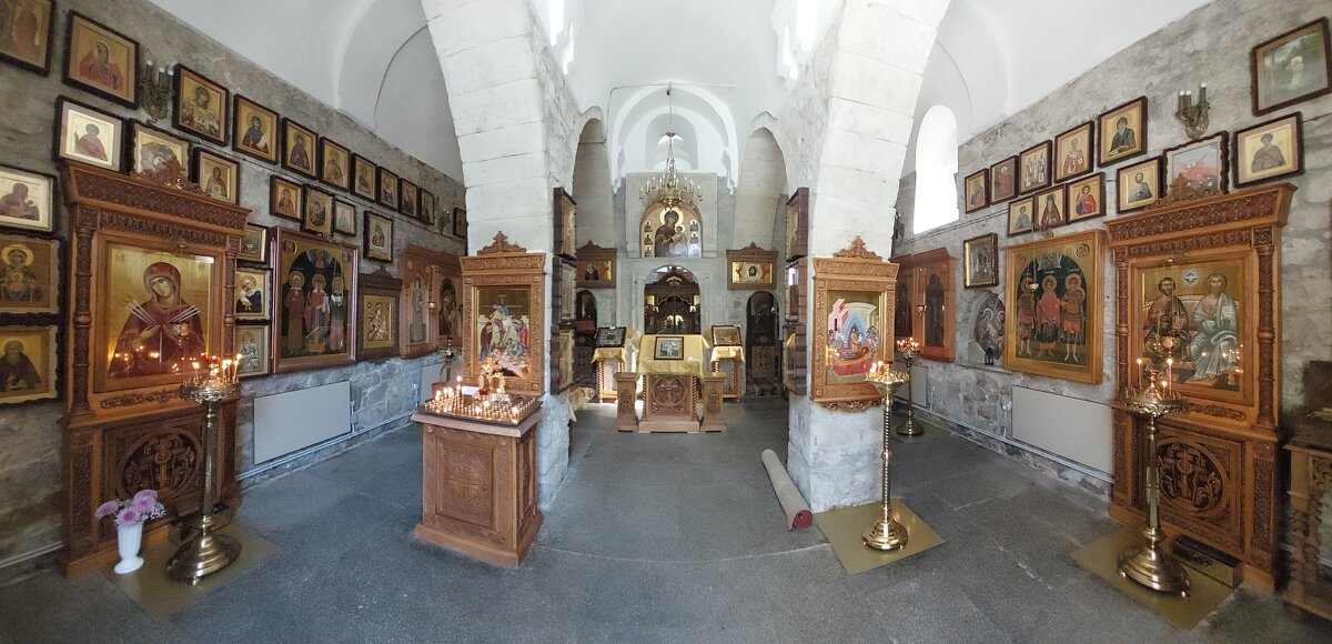 В храме во имя Иверской иконы Божией Матери - ИРЭН@ . В храме во имя Иверской иконы Божией Матери - ИРЭН@ .