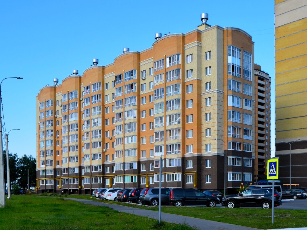 Чебоксары. Дом по пр. Чебоксарскому 39. - Пётр Чернега Чебоксары. Дом по пр. Чебоксарскому 39. - Пётр Чернега