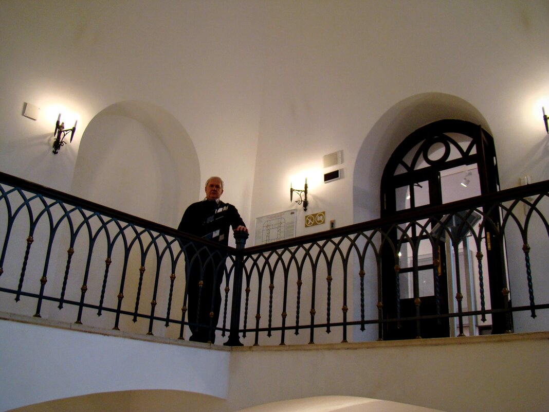 Наверху,,,) - Анатолий Колосов