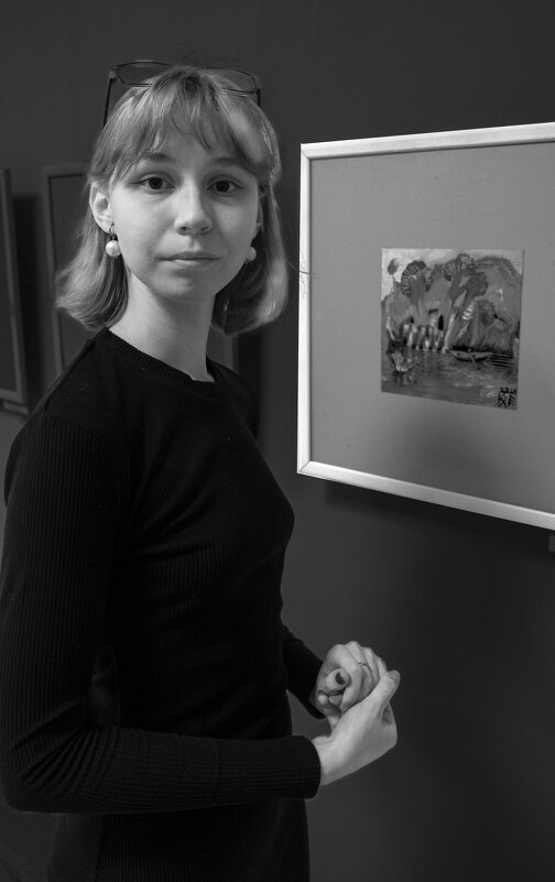 Портрет рыжей девушки на выставке Олега Селивёрстова - Евгений Портрет рыжей девушки на выставке Олега Селивёрстова - Евгений