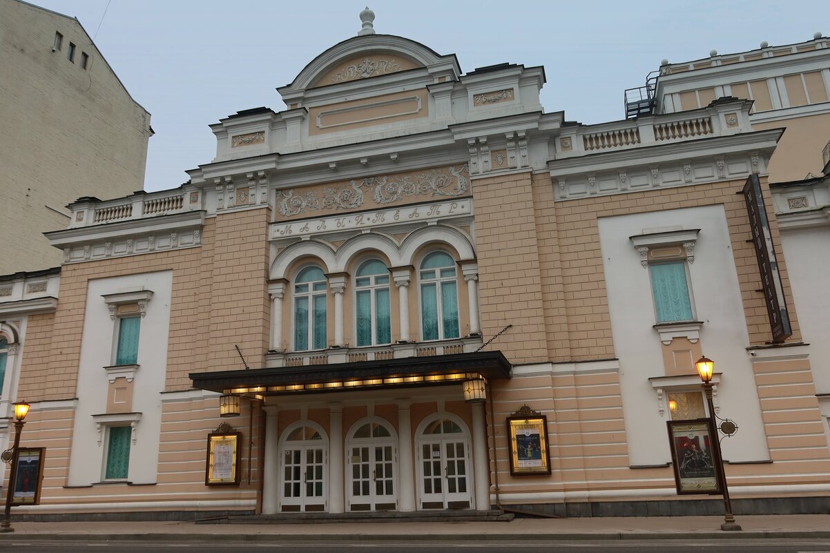 "Любите ли вы театр?.." - Дмитрий И_ "Любите ли вы театр?.." - Дмитрий И_