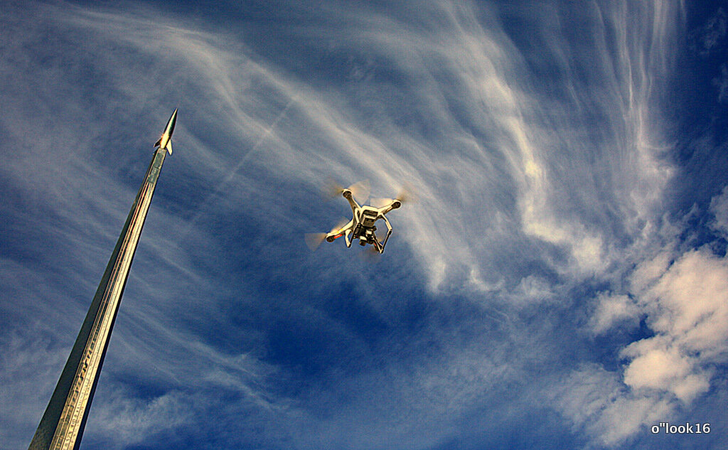 ракета и дрон - Олег Лукьянов