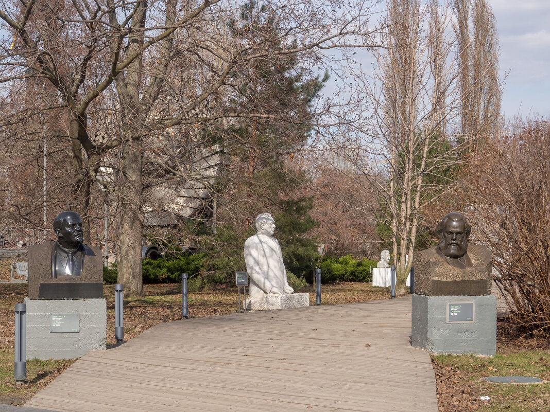 ___ - Yuriy V ___ - Yuriy V