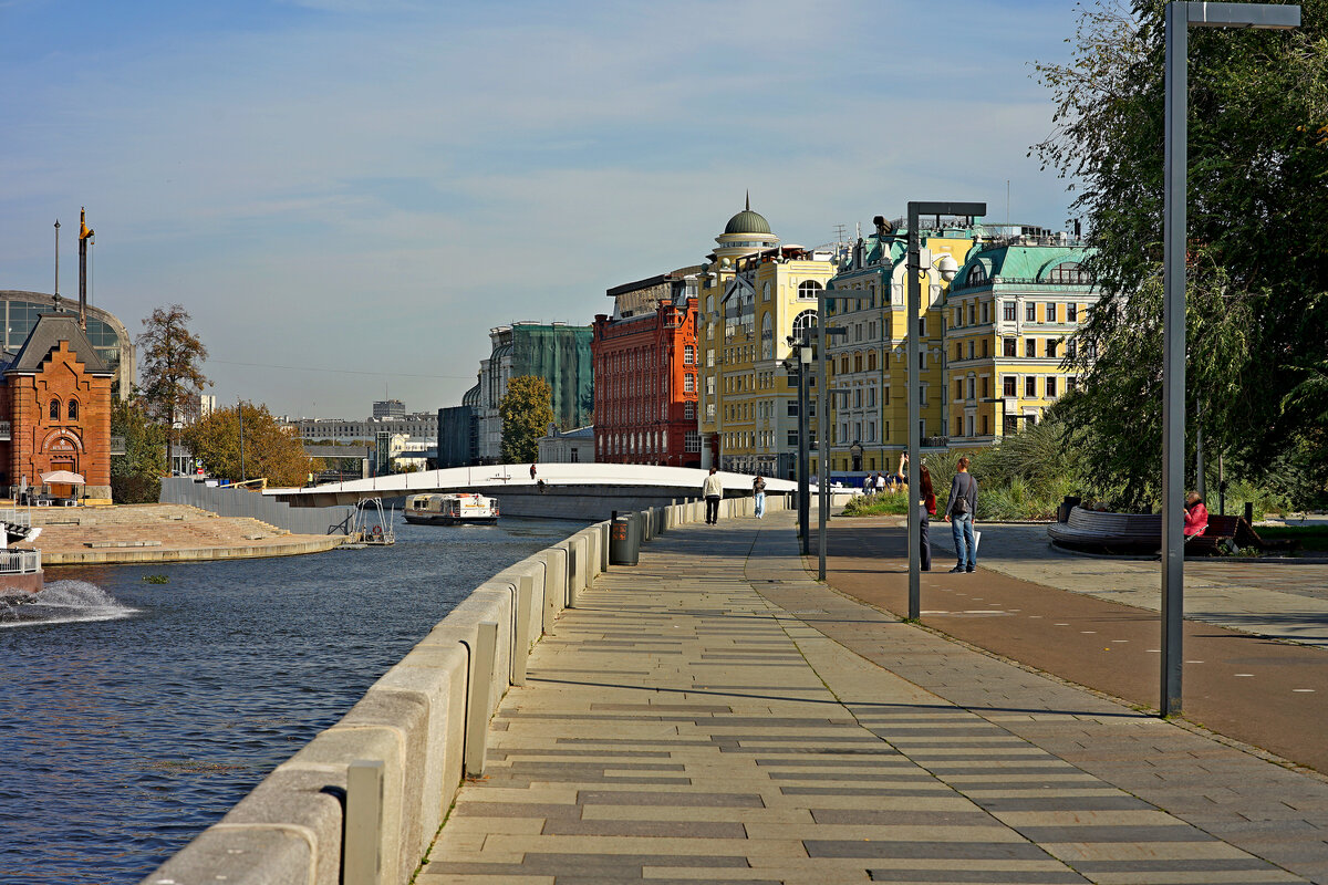 Крымская набережная - Игорь Белоногов Крымская набережная - Игорь Белоногов