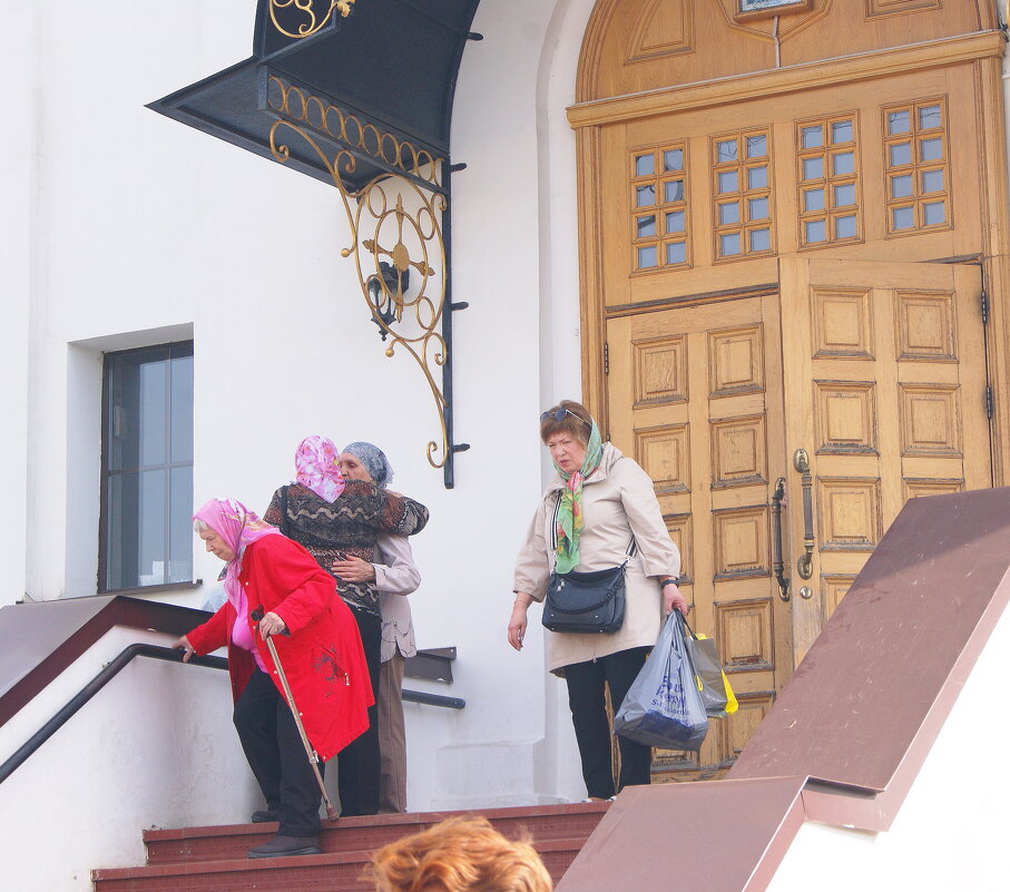 У ХРАМА - Виктор Никитенко