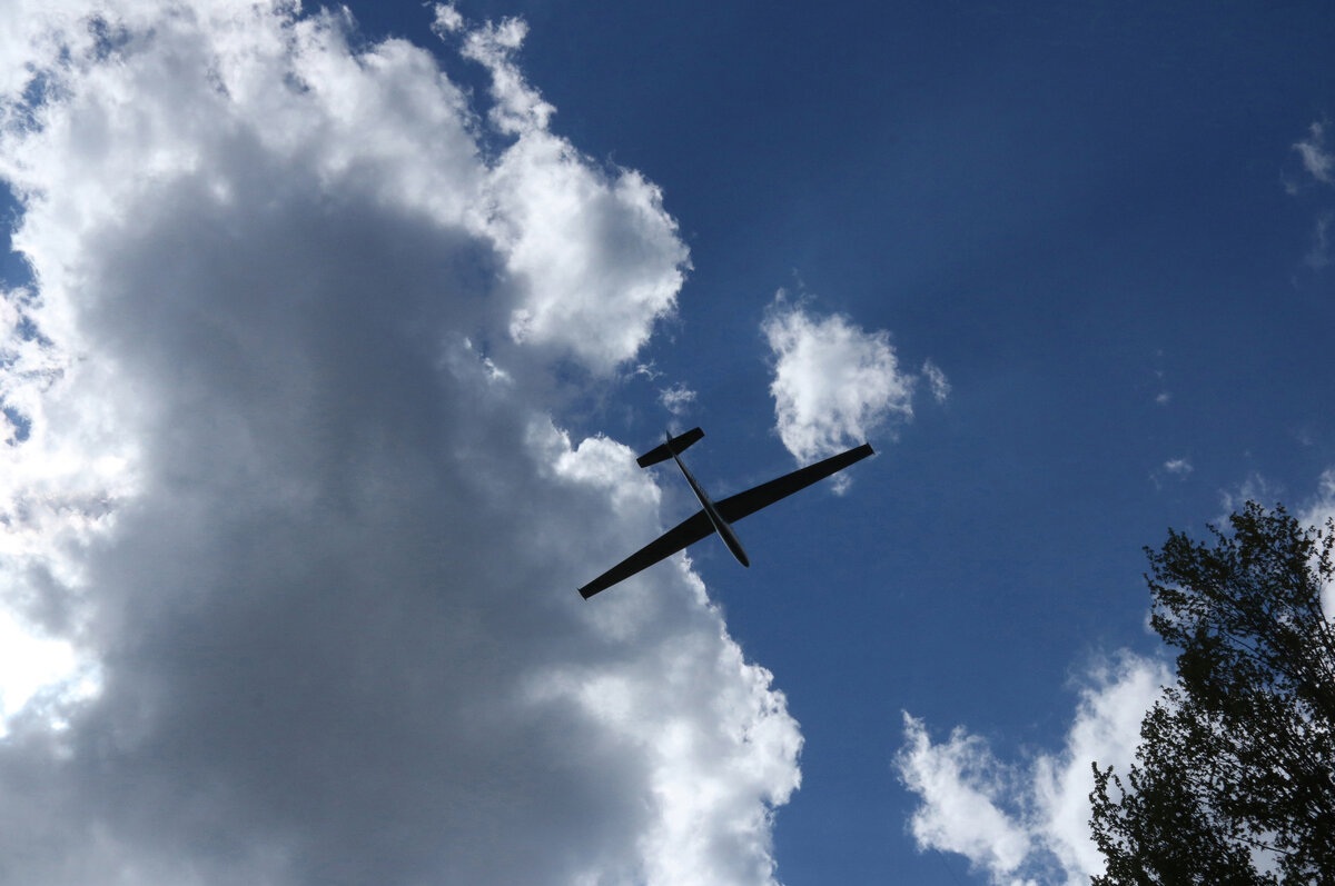 Человек в планере чувствует себя свободным, как птица - Ivan VIKAR Человек в планере чувствует себя свободным, как птица - Ivan VIKAR