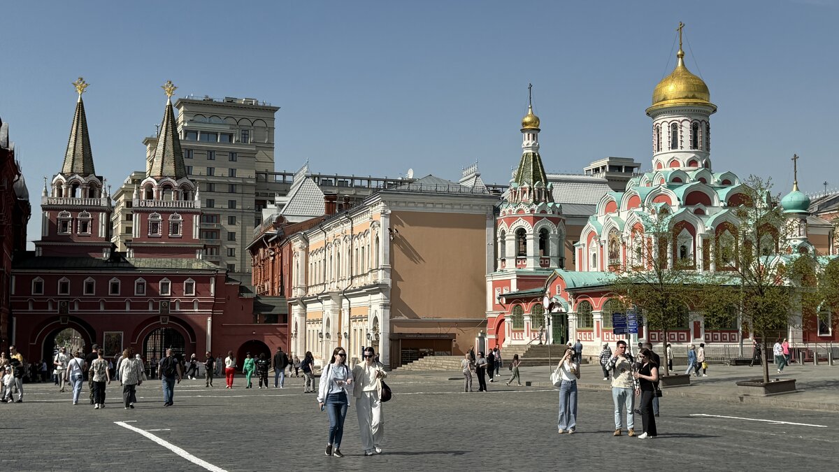 Воскресенские ворота и Казанская церковь - <<< Наташа >>> Воскресенские ворота и Казанская церковь - <<< Наташа >>>