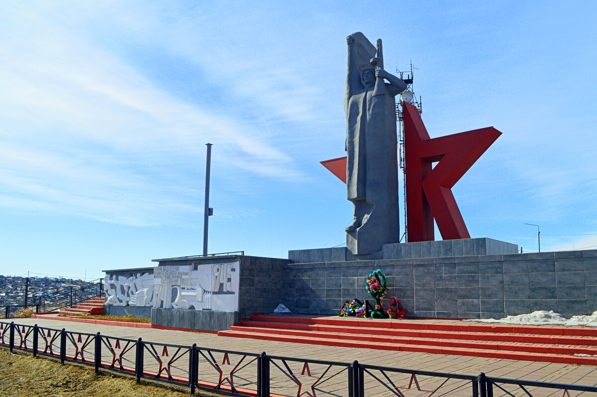 Мемориал гурьянам, павшим на фронтах Великой Отечественной войны - Татьяна Лютаева