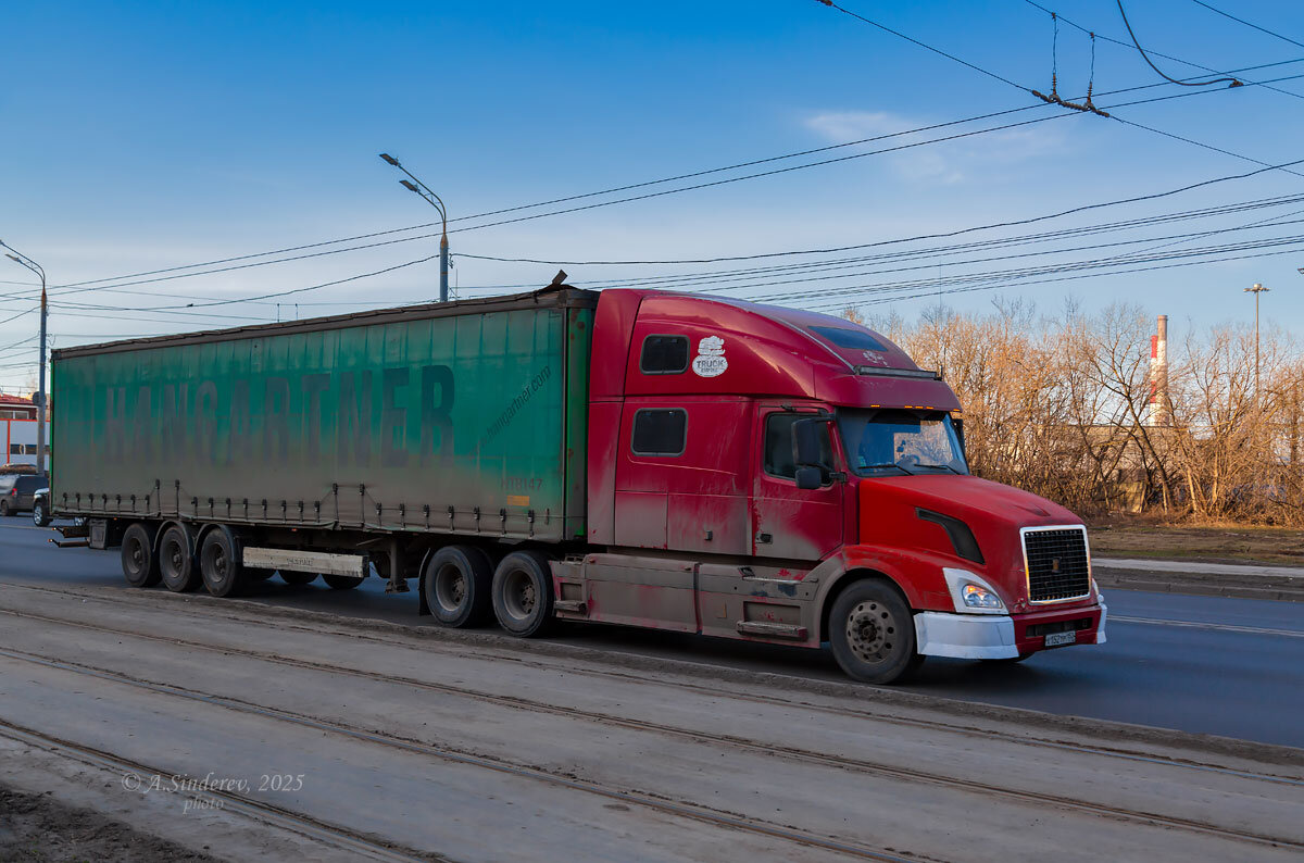 Volvo VN на дороге - Александр Синдерёв