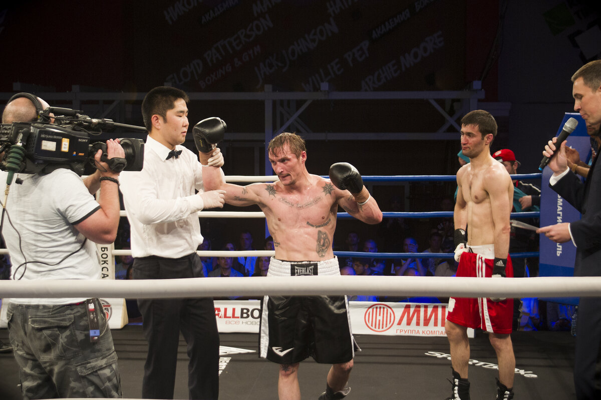 Его Величество Бокс - Юрий Яньков Его Величество Бокс - Юрий Яньков