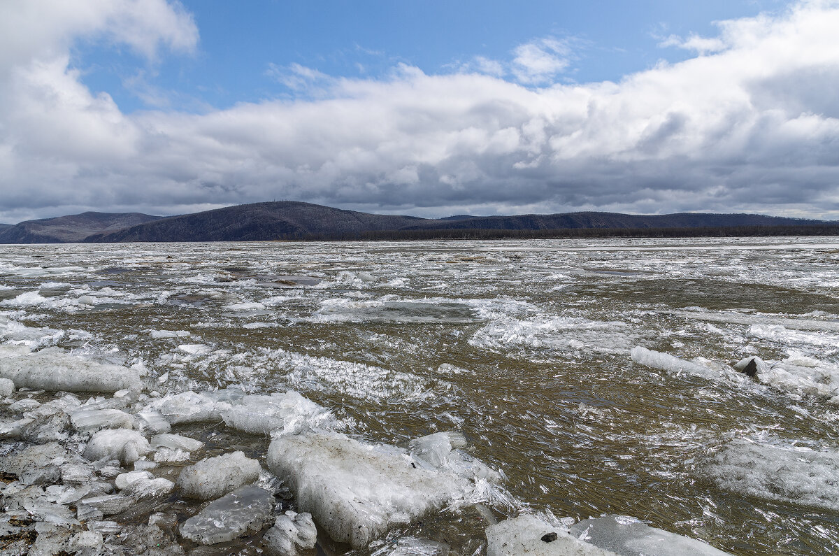 Ледоход на Амуре. - Виктор Иванович Чернюк