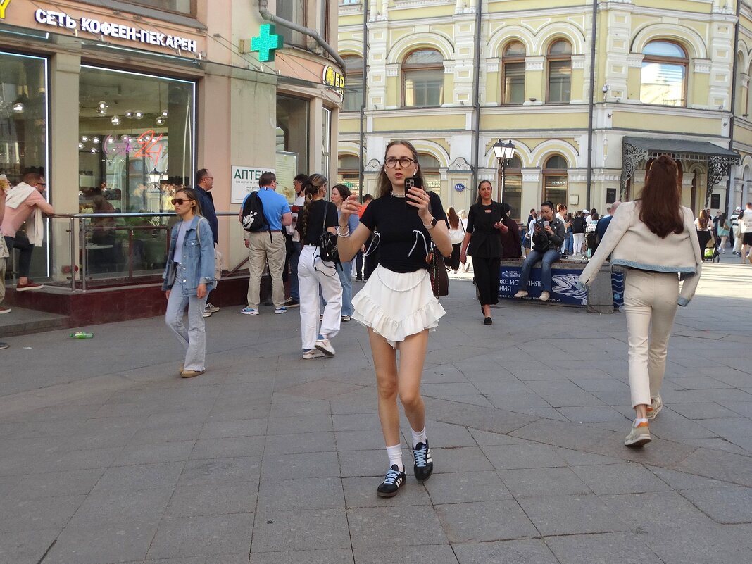 Девушка в апреле, Москва - svk *