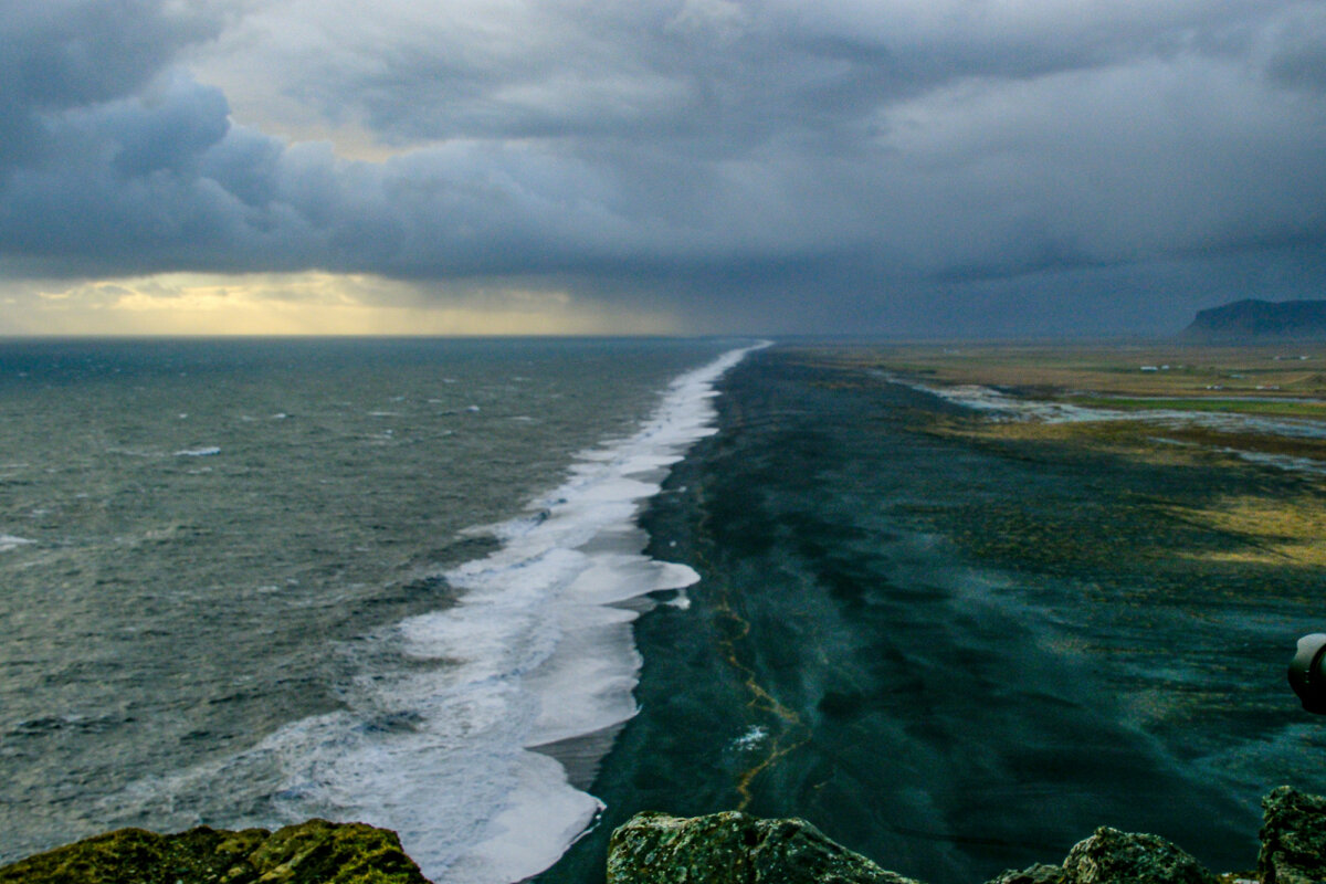 Пляж чёрного песка Dyrholaey - Георгий А