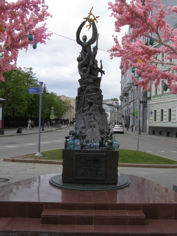 Памятник детям Беслана - Анна Воробьева Памятник детям Беслана - Анна Воробьева