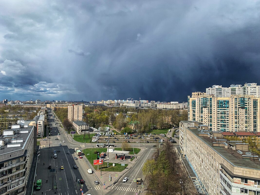 Туча над городом - Alexandra Sakharova Туча над городом - Alexandra Sakharova