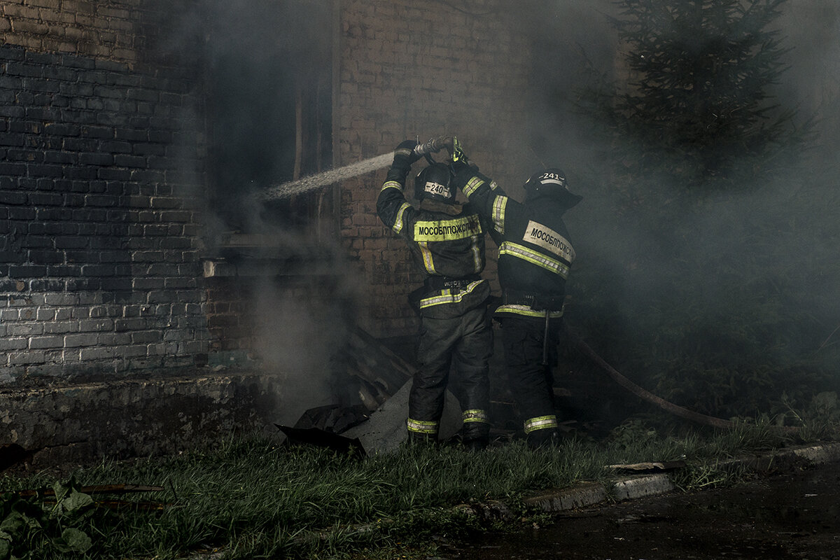 Пожар (не репортаж) - Владимир Носов Пожар (не репортаж) - Владимир Носов