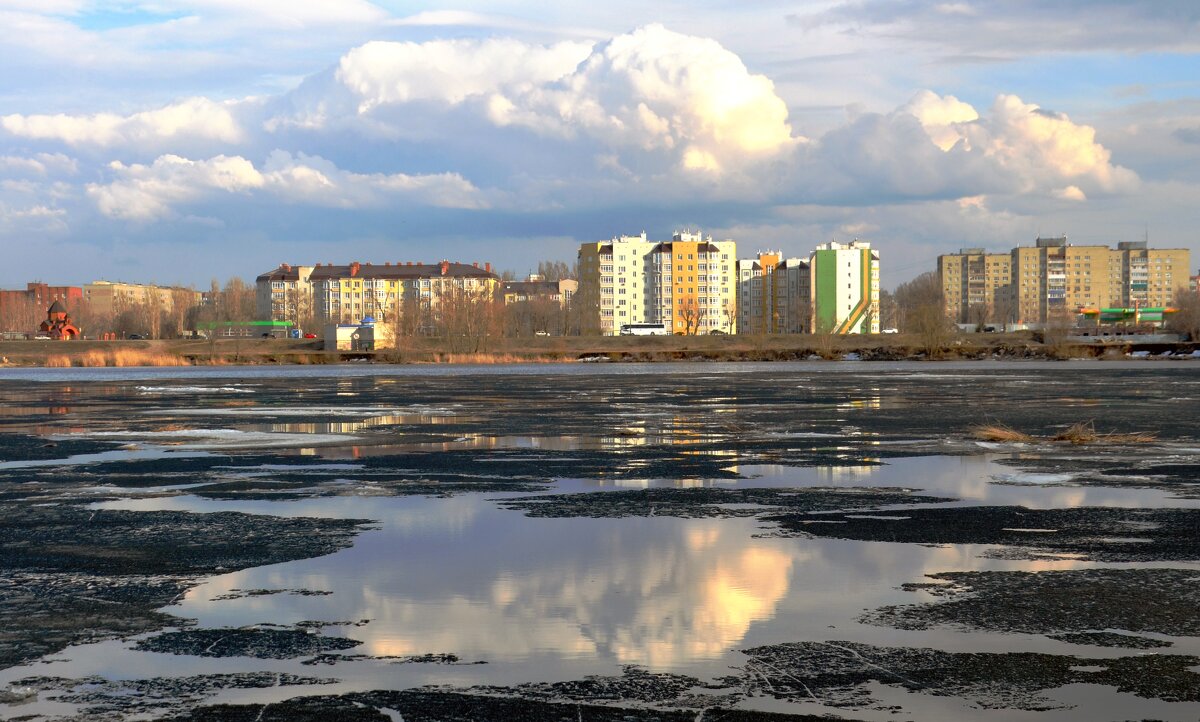 Тучи над городом - Сергей М Тучи над городом - Сергей М