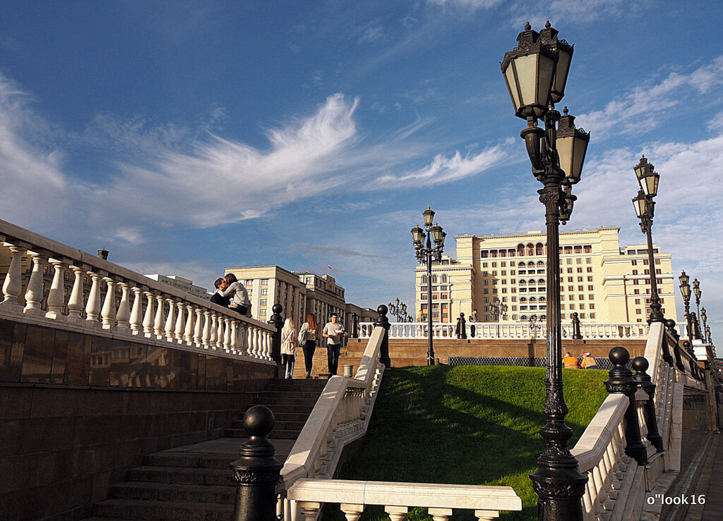под небесами - Олег Лукьянов под небесами - Олег Лукьянов