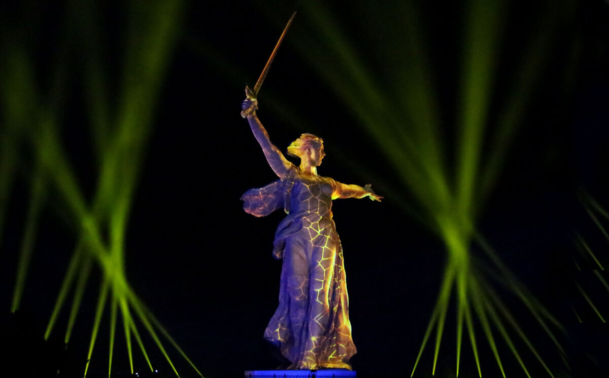 Родина - мать зоветъ! - Олегъ Петрович Родина - мать зоветъ! - Олегъ Петрович