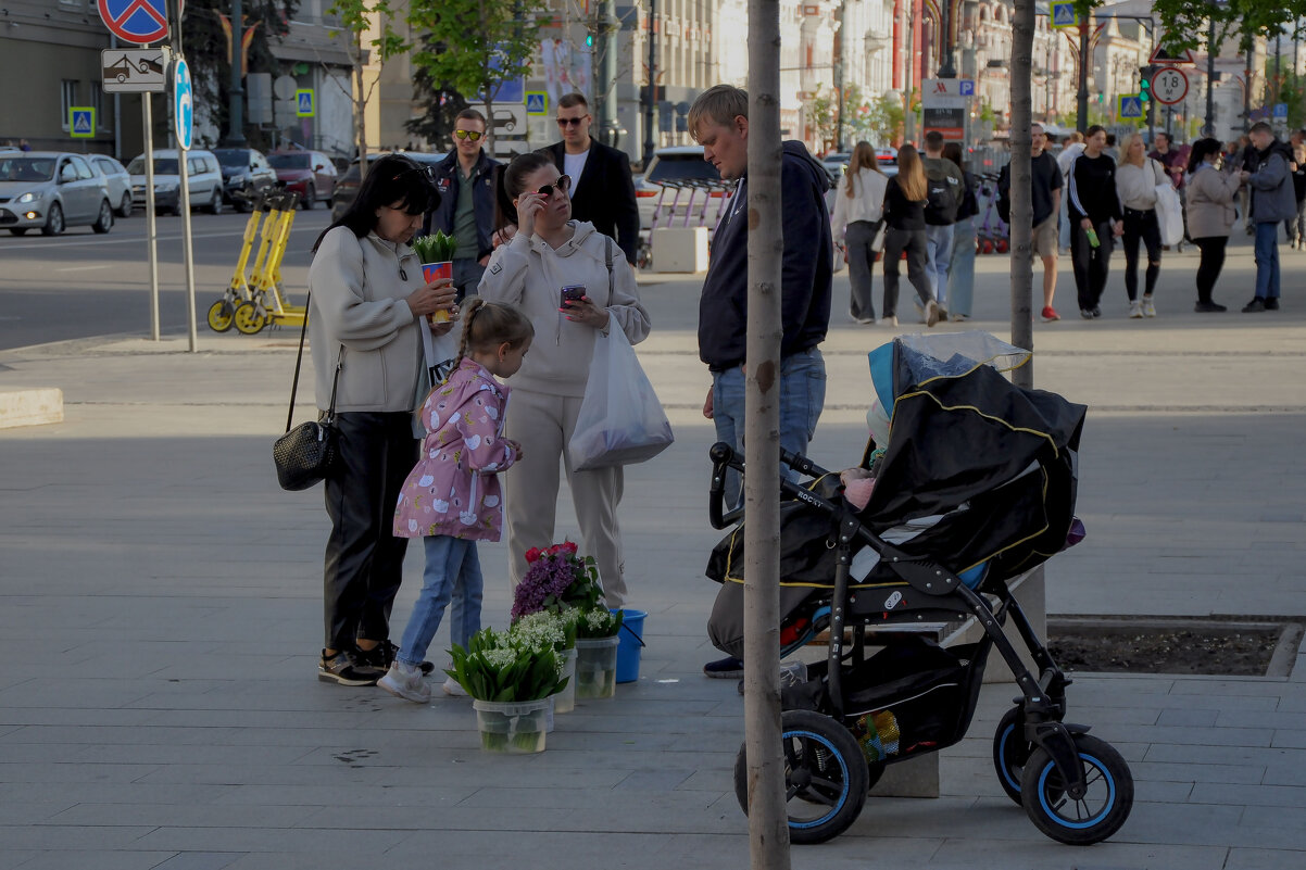 Весна. Ландыши. Проспект. - Татьяна Машошина Весна. Ландыши. Проспект. - Татьяна Машошина