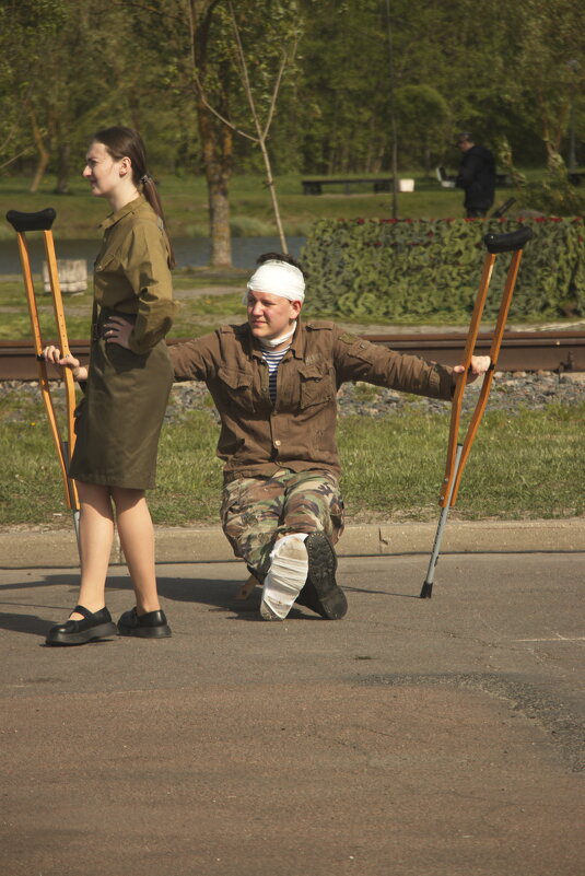 Помоги, пожалуйста. - Владимир Зырянов Помоги, пожалуйста. - Владимир Зырянов