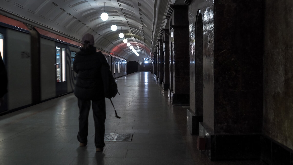 Метро - юрий поляков