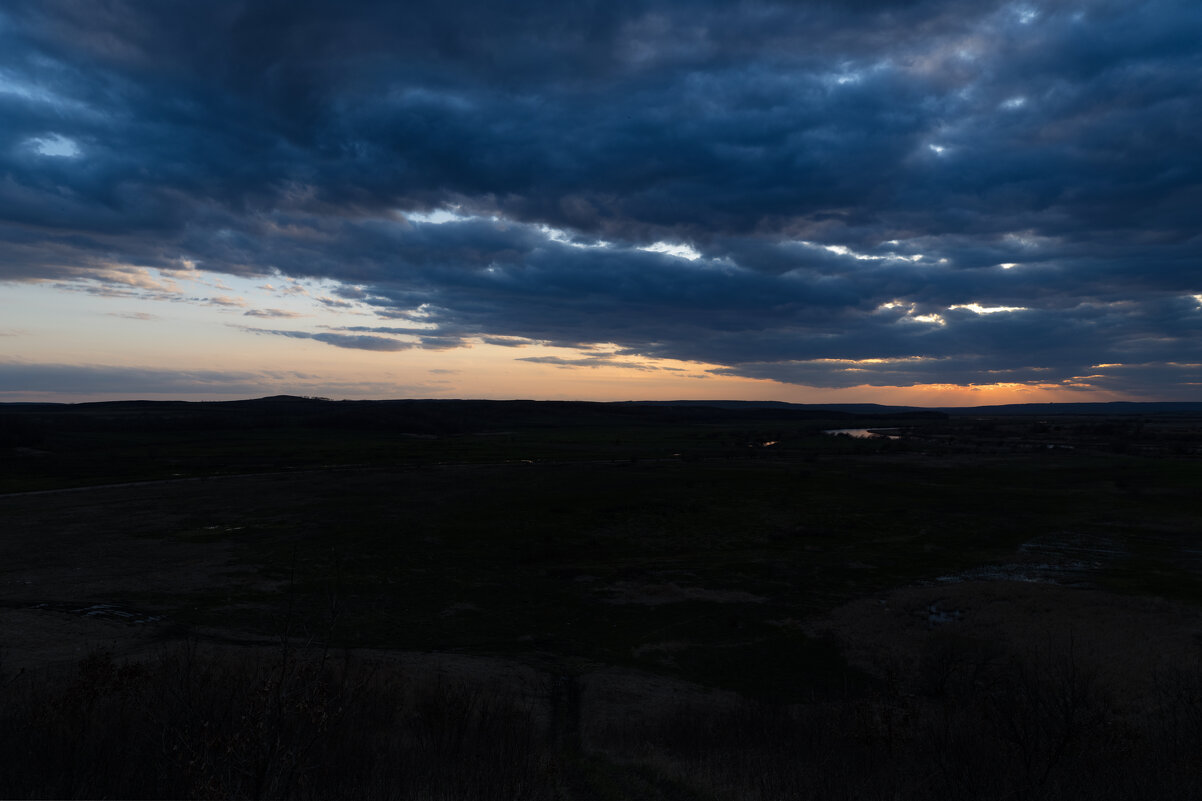 *** - Alexandr Khizhniak