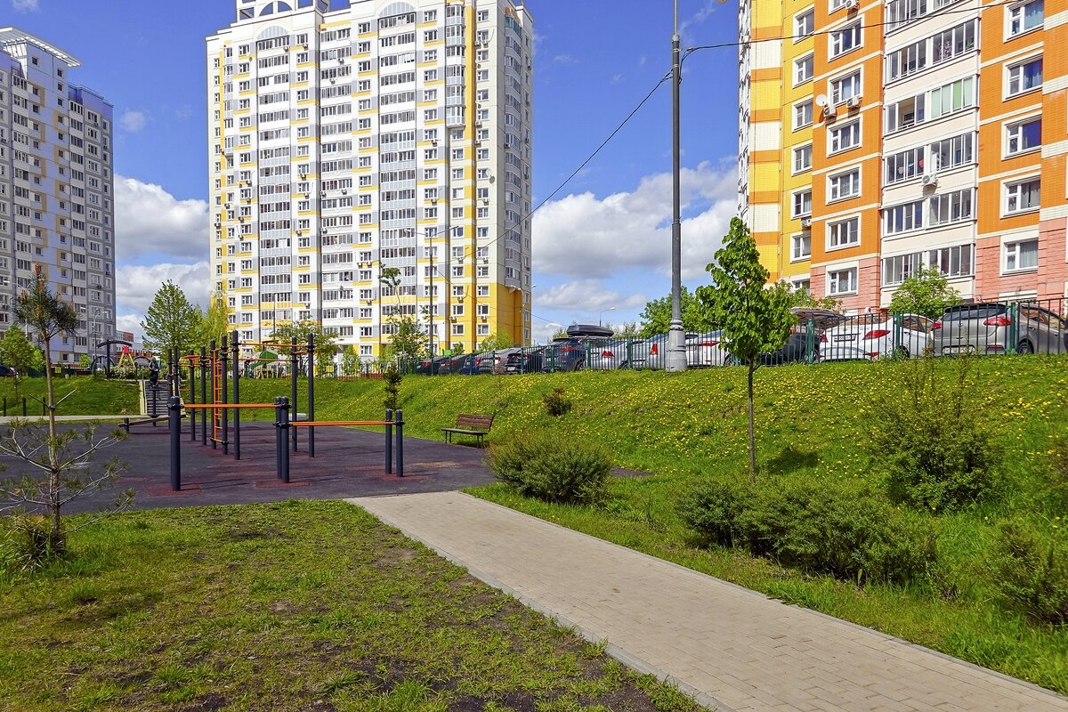 А у нас во дворе - Валерий Иванович А у нас во дворе - Валерий Иванович