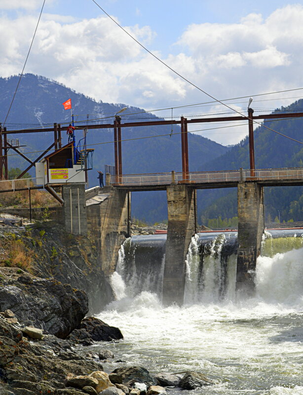 Поднятие флага СССР ко Дню Победы - Татьяна Лютаева Поднятие флага СССР ко Дню Победы - Татьяна Лютаева