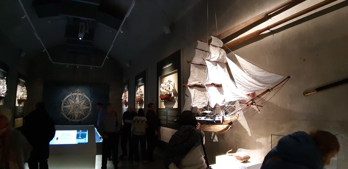 В музее Военно-морской славы - Ольга В музее Военно-морской славы - Ольга